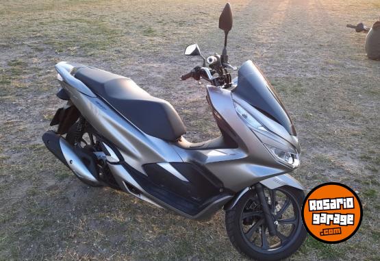 Motos - Honda Pcx 2019 Nafta 7900Km - En Venta