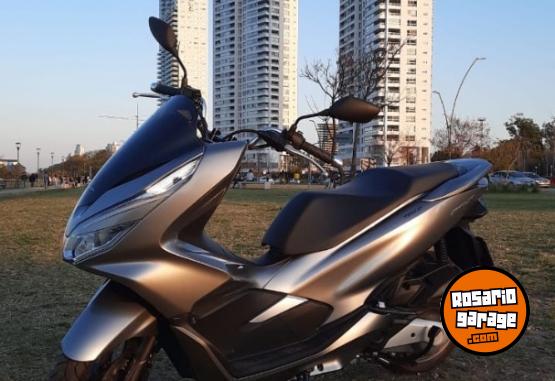 Motos - Honda Pcx 2019 Nafta 7900Km - En Venta