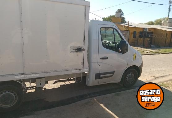 Utilitarios - Renault Chasis 2015 Diesel 150000Km - En Venta