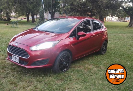 Autos - Ford Fiesta 2015 Nafta 240000Km - En Venta