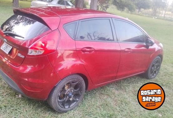 Autos - Ford Fiesta 2015 Nafta 240000Km - En Venta