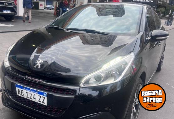 Autos - Peugeot 208 gt 2017 Nafta 82000Km - En Venta