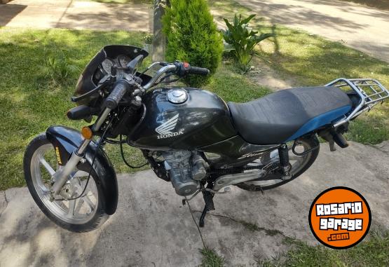 Motos - Honda Storm 2013 Nafta 55000Km - En Venta