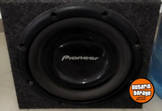 Accesorios para Autos - Woofer Pionner y potencia chaos poco uso - En Venta