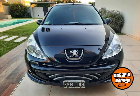 Autos - Peugeot 207 2011 Nafta 140000Km - En Venta