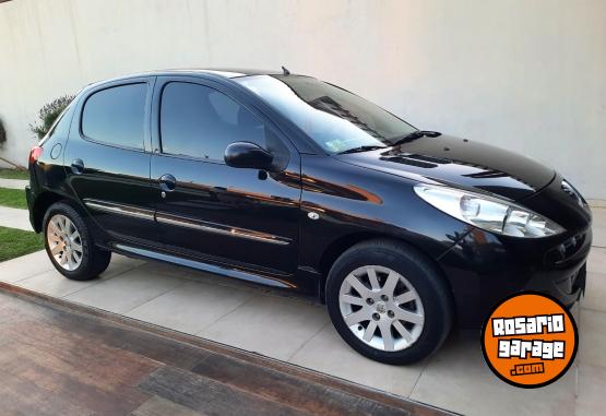 Autos - Peugeot 207 2011 Nafta 140000Km - En Venta