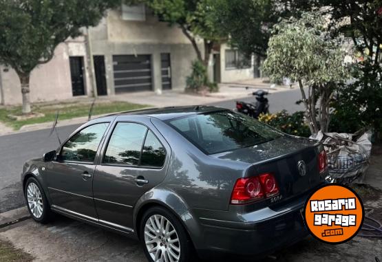 Autos - Volkswagen Bora 2010 Nafta 200000Km - En Venta