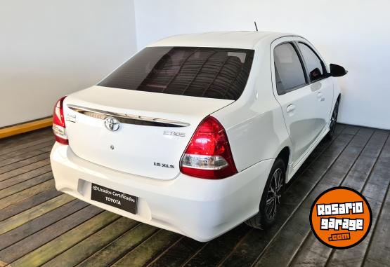 Autos - Toyota ETIOS XLS 1,5 6M/T 4P 2021 Nafta 85402Km - En Venta