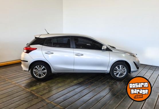 Autos - Toyota YARIS XLS 1,5 CVT 5P 2021 Nafta 28683Km - En Venta