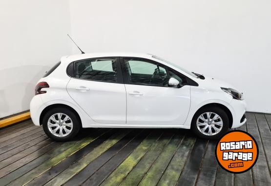 Autos - Peugeot 208 URBAN TECH 1,6 115 2019 Nafta 49542Km - En Venta