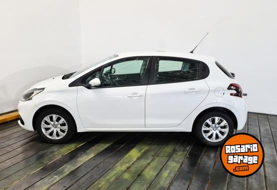 Autos - Peugeot 208 URBAN TECH 1,6 115 2019 Nafta 49542Km - En Venta