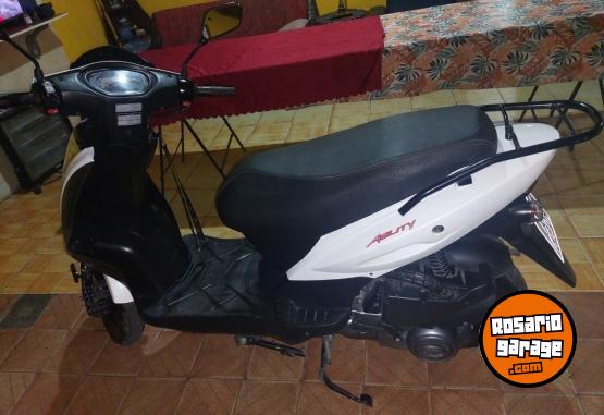 Motos - Kymco AGILITY 125 2023 Nafta 14000Km - En Venta