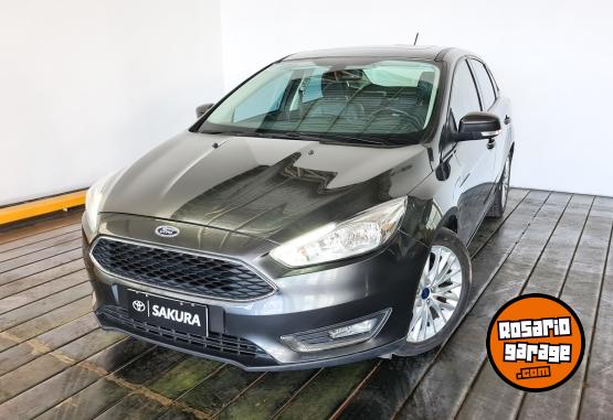 Autos - Ford FOCUS 4P 2,0L AT SE PLUS 2016 Nafta 76380Km - En Venta