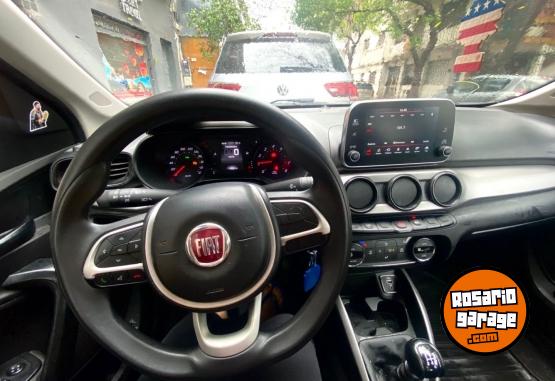 Autos - Fiat Cronos 2021 Nafta 110000Km - En Venta