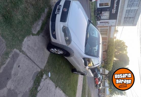 Utilitarios - Fiat Strada trekking 1.4 2010 Nafta 225000Km - En Venta