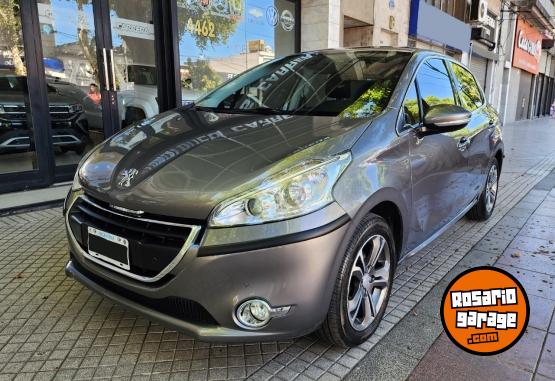 Autos - Peugeot 208 feline 2015 Nafta 119000Km - En Venta