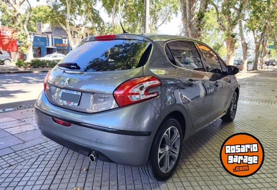 Autos - Peugeot 208 feline 2015 Nafta 119000Km - En Venta