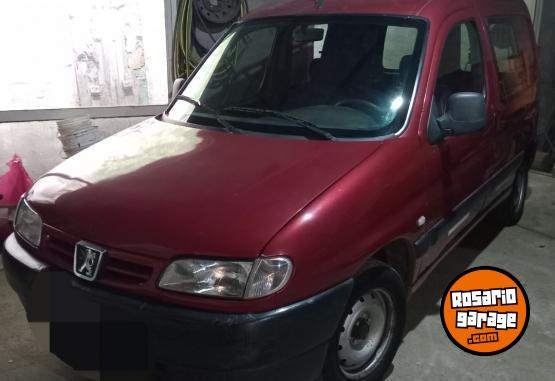 Utilitarios - Peugeot Partner 2008 Diesel 343000Km - En Venta