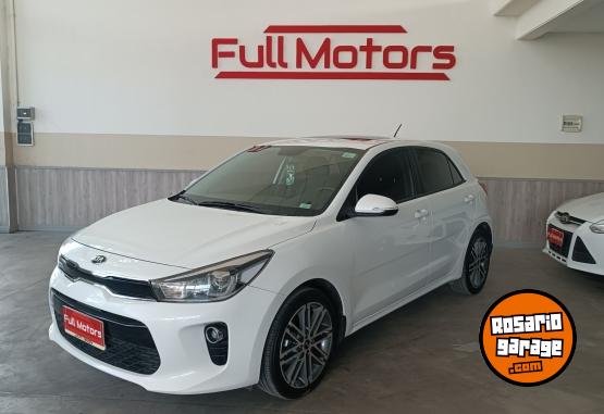 Autos - Kia RIO 2021 Nafta 59800Km - En Venta