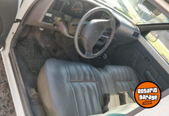 Camionetas - Toyota Hillux 2001 Diesel 540Km - En Venta