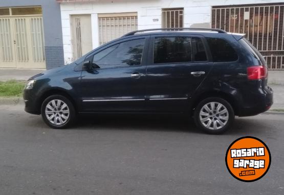 Autos - Volkswagen Suran confortline 2011 Nafta 104000Km - En Venta