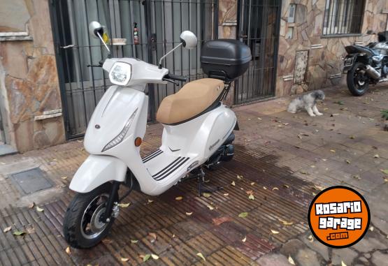 Motos - Gilera Duomo 150 2024 Nafta 1000Km - En Venta