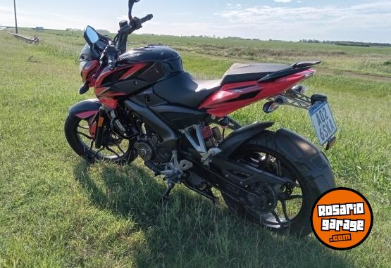 Motos - Bajaj Ns200 2017 Nafta 6000Km - En Venta