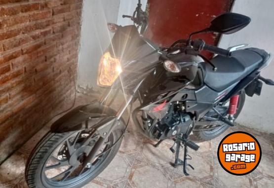 Motos - Honda twister 125 2022 Nafta 11000Km - En Venta