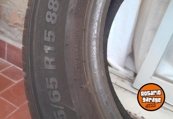 Accesorios para Autos - Cubiertas poco uso Kumho ecowing ES31 185/65 r15 88h - En Venta