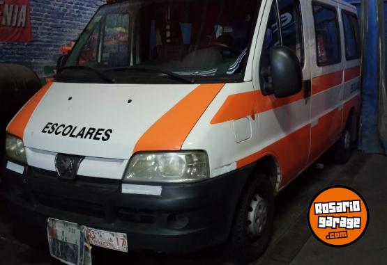 Utilitarios - Peugeot Boxer 2006 Diesel 111111Km - En Venta