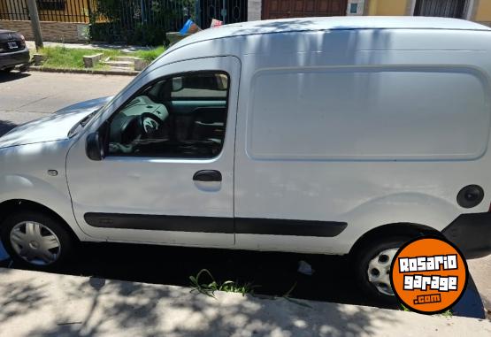 Utilitarios - Renault Kangoo FURGON 1.5 CONF 2011 Diesel 220000Km - En Venta