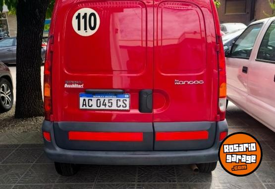 Utilitarios - Renault Kangoo 2017 GNC 95000Km - En Venta