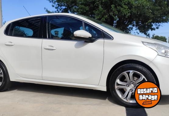 Autos - Peugeot 208 FELINE CUIR 2015 Nafta 102615Km - En Venta