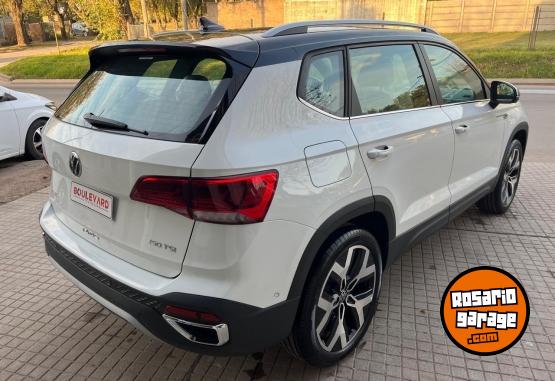 Autos - Volkswagen Taos Highline 2024 Nafta 0Km - En Venta