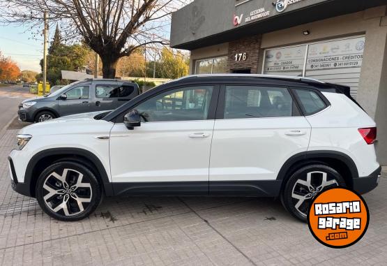 Autos - Volkswagen Taos Highline 2024 Nafta 0Km - En Venta