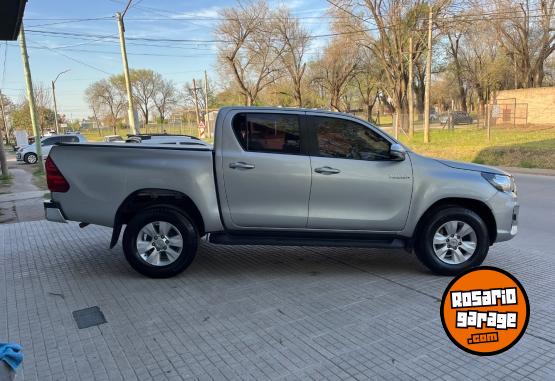 Camionetas - Toyota Hilux srv at 2020 Diesel  - En Venta