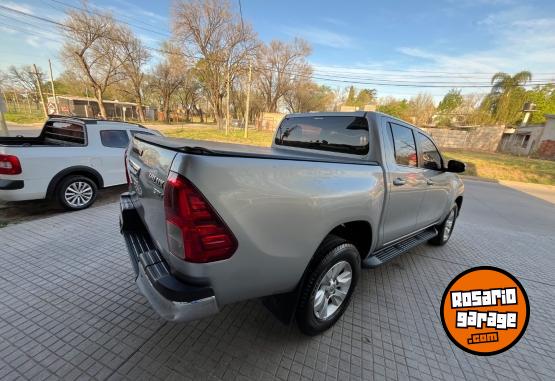 Camionetas - Toyota Hilux srv at 2020 Diesel  - En Venta