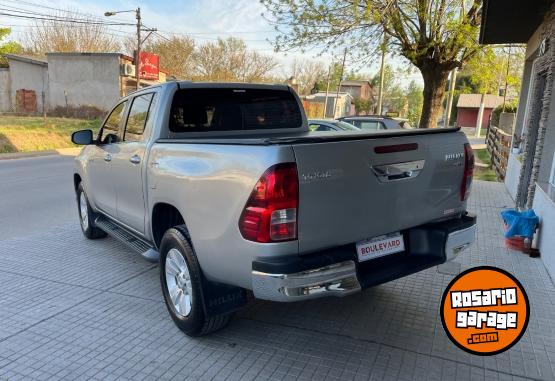 Camionetas - Toyota Hilux srv at 2020 Diesel  - En Venta