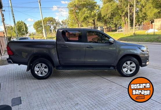 Camionetas - Toyota Hilux srv at 2019 Diesel  - En Venta