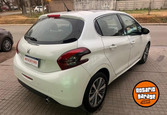 Autos - Peugeot 208 Feline 2017 Nafta  - En Venta