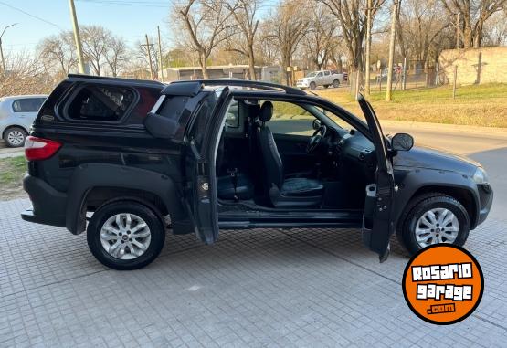 Camionetas - Fiat Strada Adventure 2015 GNC  - En Venta