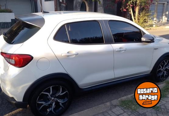 Autos - Fiat Argo Hgt 2018 Nafta 61300Km - En Venta