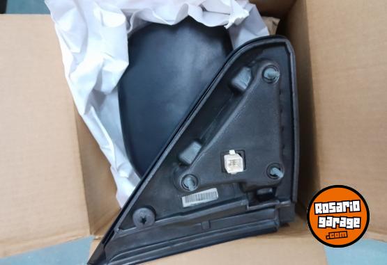 Accesorios para Autos - Espejo elctrico original izquierdo dodge ram 2007 en adelante - En Venta