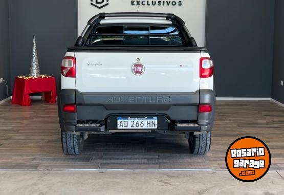 Utilitarios - Fiat Strada Adventure 2018 Nafta 129800Km - En Venta