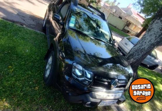 Camionetas - Renault Duster Oroch 2017 Nafta 95000Km - En Venta