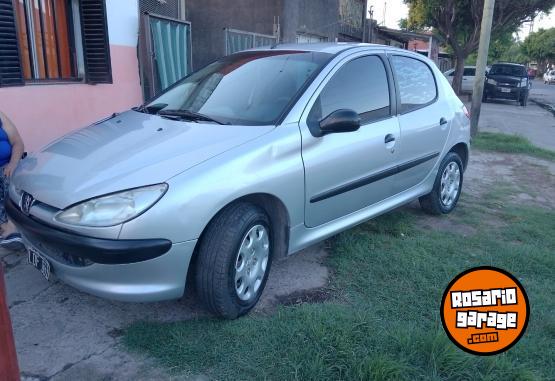 Autos - Peugeot 206 2012 Nafta 220000Km - En Venta