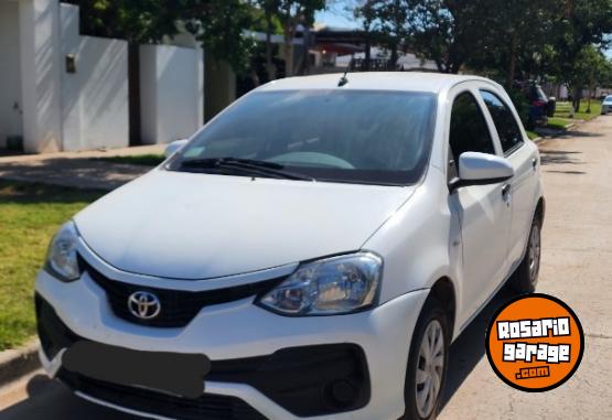 Autos - Toyota Etios 2018 Nafta 70000Km - En Venta