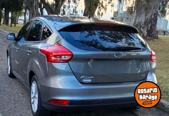 Autos - Ford Focus 2015 Nafta 100000Km - En Venta