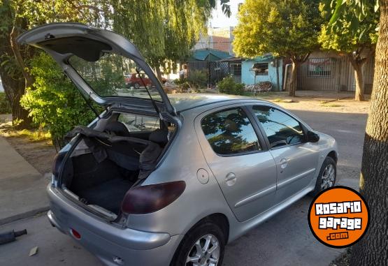 Autos - Peugeot 206 2007 Nafta 259000Km - En Venta