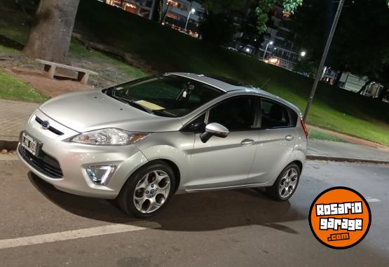 Autos - Ford Fiesta kinetic titanium 2012 Nafta 150000Km - En Venta